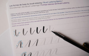 apprendre brush lettering Brause - Caligraphique