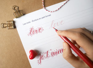 livret d'initiation au brush lettering love letter Saint-Valentin - Calligraphique