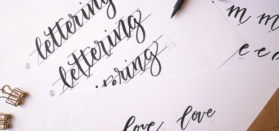 apprendre le bounce lettering - calligraphie - calligraphique